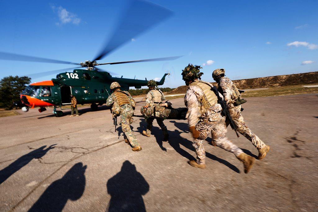 NATO mời chuyên gia để tìm hướng đi mới